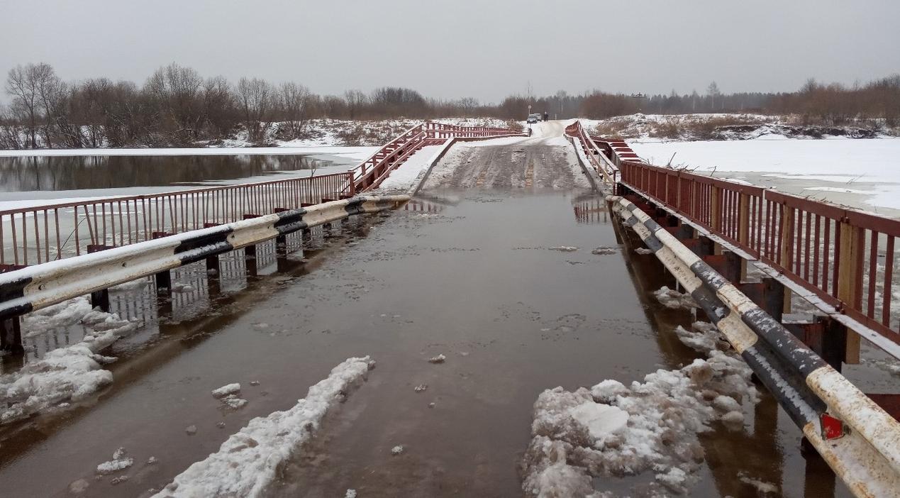 Начало строительства моста через реку Чепцу затягивается
