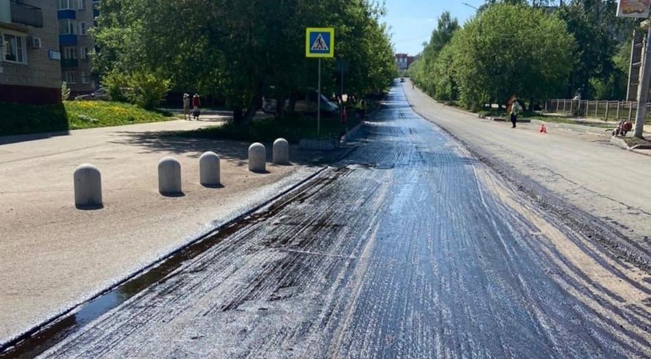 Жителей Чепецка предупредили о горячем асфальте на улицах