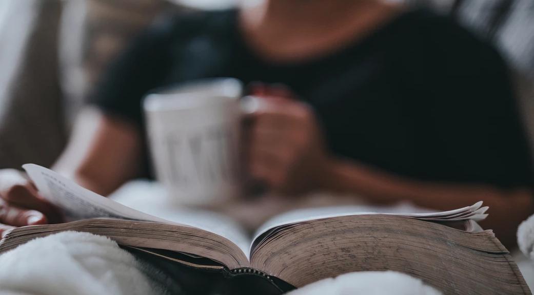 Девы почувствуют конкуренцию, а Козерогов ждет завал на работе: гороскоп на четверг