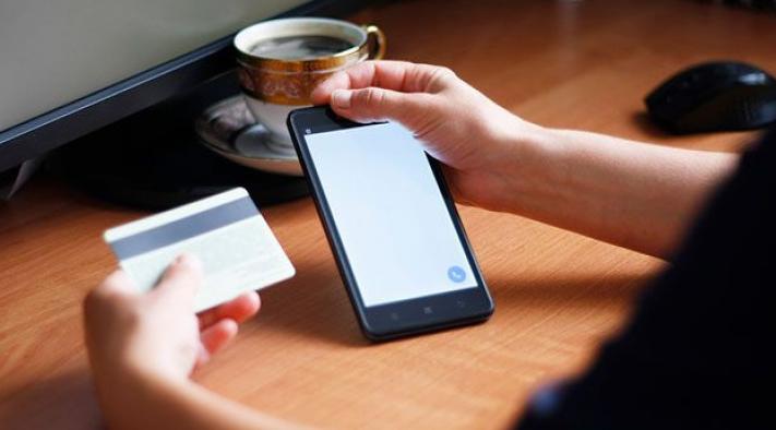 В Чепецке супруги-пенсионеры лишились 70 тысяч рублей, поверив мошеннице