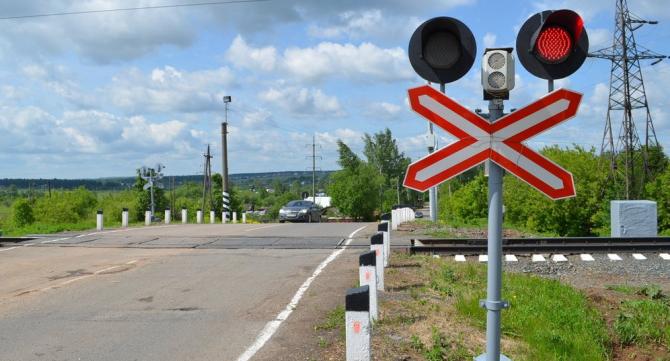 Жителей Чепецкого района предупреждают о закрытии железнодорожного переезда