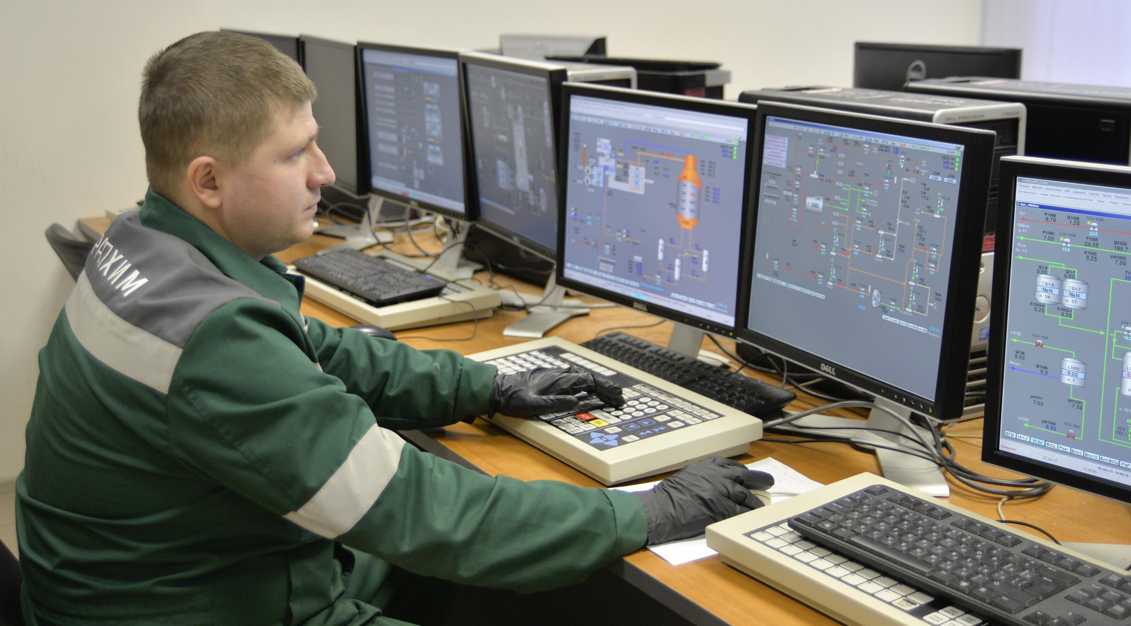 На производстве аммиака в филиале «КЧХК» появился новый тренажер