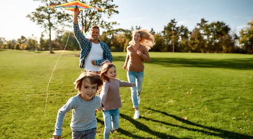 Близнецам нужно умерить аппетит, а Тельцам – меньше верить окружающим: гороскоп на субботу