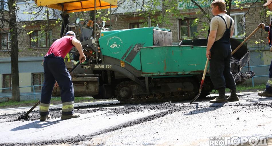 Судебные приставы обязали подрядчика исправить недочеты, допущенные при ремонте дворов