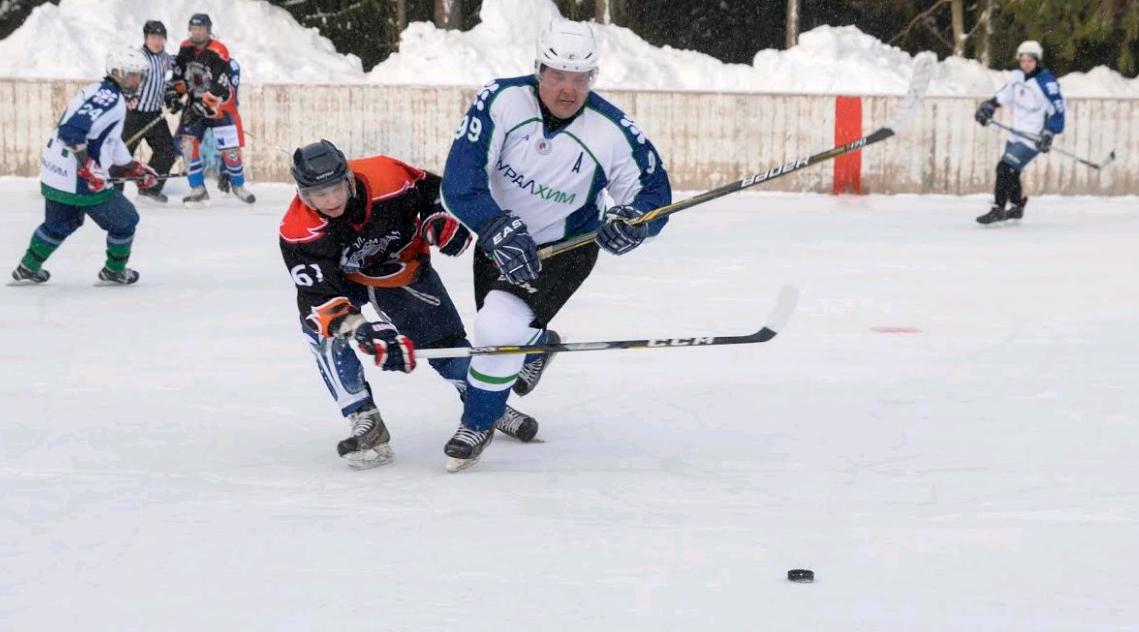 В Кирово-Чепецке при поддержке «УРАЛХИМа» прошел турнир по дворовому хоккею
