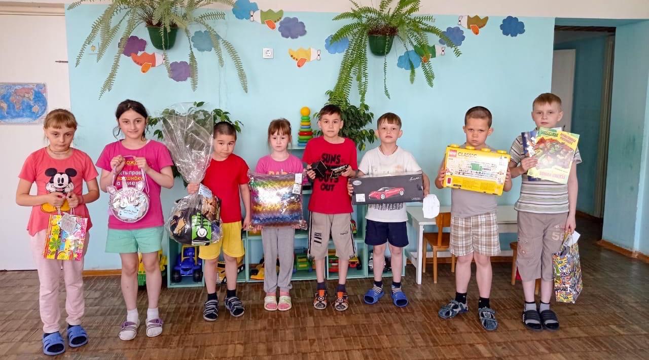 Сотрудники кирово-чепецкого «Уралхима» провели акцию «Дерево добра»