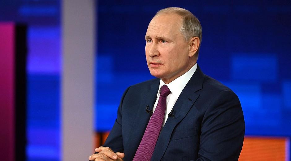 Владимир Путин на прямой линии рассказал о росте цен и формате обучения школьников 