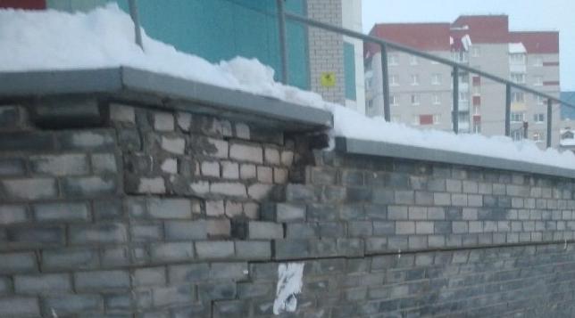 Дом начал разваливаться через пять лет после сдачи