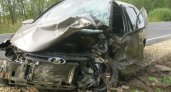 На трассе через Чепецк машину смяло от столкновения с КамАЗом: водитель погиб