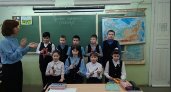 "Раскрываюсь с детьми": участники чепецкого конкурса "Учитель года" о преподавании