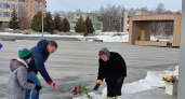В Кирово-Чепецке создали мемориал жертвам трагедии в "Крокусе"