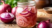 Как вкусно замариновать лук: идеально к шашлыку, в салат, для бургера - секрет от шеф-повара