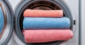 Высыпала одну ложку в стиральную машинку, и даже старые деревянные полотенца стали нежнее облачка: хитрость горничных