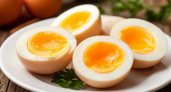 Почему варёные яйца нельзя охлаждать в холодной воде: важное правило