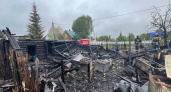 Под Кирово-Чепецком огонь уничтожил частный дом с хозпостройками