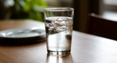 Утренний стакан воды: польза, мифы и научный взгляд
