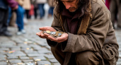 Почему нельзя давать мелочь нищим? Мнения православных батюшек