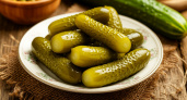 Простая и вкусная закуска из соленых огурцов, которая исчезает за считанные минуты