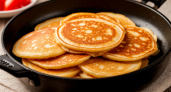 Не лепешки, а облака: как приготовить идеальные оладьи, которые не сдуваются через минуту - секрет бабушкиного завтрака