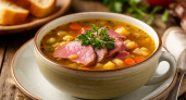 Гороховый суп: как простое блюдо становится символом уюта и глубокого вкуса
