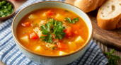 Просто, тепло, по-домашнему: как варят супы в российских семьях уже десятилетия