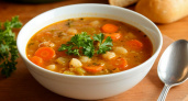 Прекрасное блюдо становится на "троечку" - дело в 2 ошибках, из-за которых суп получается безвкусным