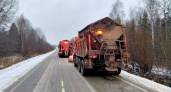 Расчищать дороги Кировской области выпустили 199 единиц спецтехники