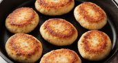 Котлеты, которые все принимают за ресторанные: готовлю их всего из двух продуктов