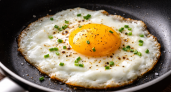 Думаете, яичницу умеют жарить все? А вот повара делают это с холодной сковородой — и разница шокирует
