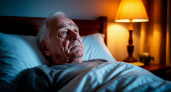 Почему пожилые люди просыпаются в 3 ночи: что это значит на самом деле