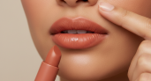 Филлеры и карандаши больше не нужны: 5 способов сделать губы объемнее - так делают парижанки