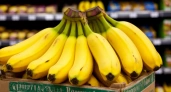 Зачем продавцы "Магнитов" и "Пятёрочек" забирают себе из ящиков с бананами маленькие незаметные пакетики?