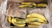 Зачем продавцы "Магнитов" и "Пятерочек" берут себе из ящиков с бананами маленькие незаметные пакетики?