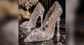 Хрустальные туфли с бриллиантами за 3,5 млн рублей выставили на продажу в Кирове