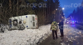 В центре Кирово-Чепецка перевернулась скорая: есть ли пострадавшие? 