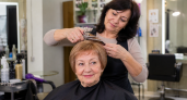 Забудьте о пикси: 4 стрижки для женщин 50+, которые вмиг стирают возраст — тренд мая 2026