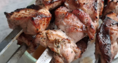 Уксус "убивает" шашлык, а вы и не знали: 3 маринада без кислоты — мясо тает во рту, а корочка хрустит как карамель