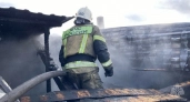 Житель Кировской области получил травмы во время мощного пожара в частном доме