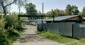 В Кирово-Чепецке выставили на продажу здание с большим участком за 12 млн рублей