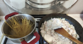 Хватит солить воду для макарон "как море"- это не работает: шеф-повар раскрыл 3 секрета идеальной пасты