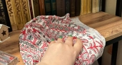 Почему нельзя вытирать пыль сухой тряпкой: клинеры объяснили, как сохранить мебель блестящей на долгие годы
