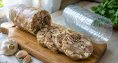 Больше не покупаю химозную колбасу: кладу отварное мясо в бутылку - утром на завтрак получаю нежнейшую вкуснятину