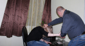 Чепчанин отобрал у бывшей жены карты, деньги и угрожал ей