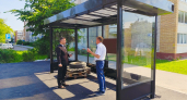 В Кирово-Чепецке начали монтировать новые остановки