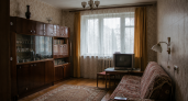 Почему в СССР розетки были на уровне пояса, а не у плинтуса — причина вас удивит