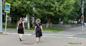 Растираю одну каплю на ладонях и протираю подмышки: запах пота исчезает, но есть важное правило