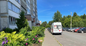 В Кирове четырехлетний мальчик упал с четвертого этажа и отделался испугом