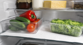 1 рулон вместо испорченных продуктов: почему хозяйки кладут бумажное полотенце в холодильник