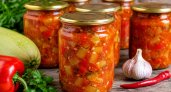 Вкуснющая юрча на зиму - такая остренькая и пикантная, что не оторваться. Только откроешь - уже донышко видно, смело по 10 банок делайте