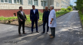 В больничном городке Кирово-Чепецка продолжается ремонт дороги